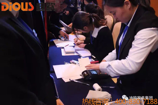 热烈祝贺麻豆精品乱码一二三区别蜜臀在线品牌“聚力.超越.升华”招商大会成功落幕