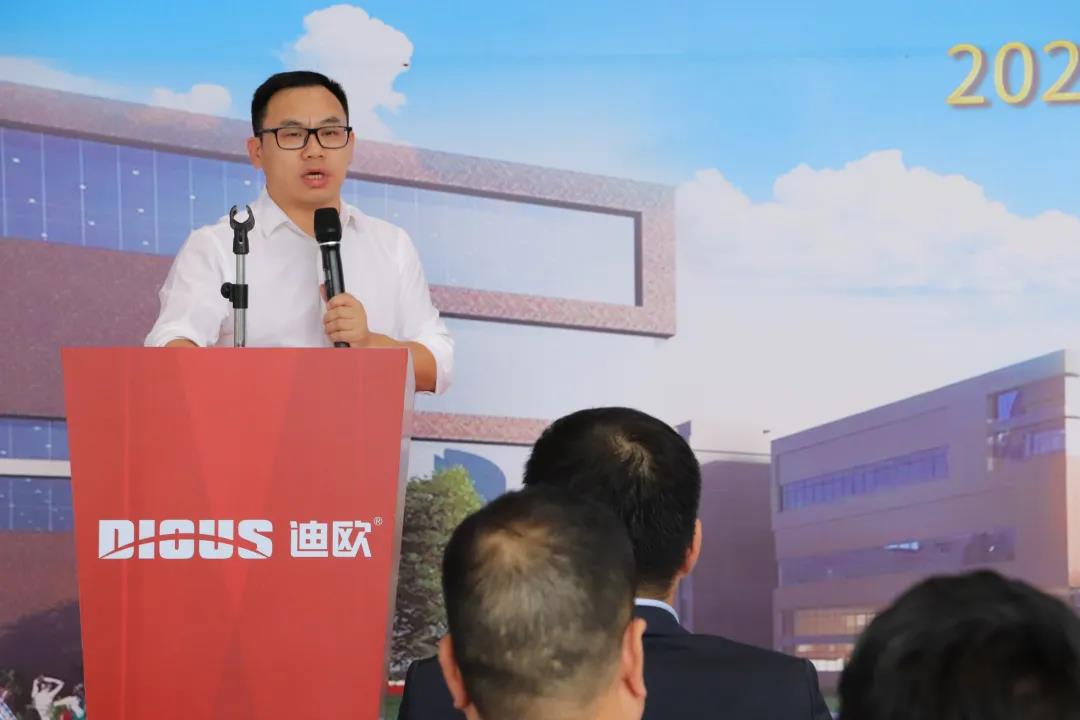 麻豆精品乱码一二三区别蜜臀在线家具集团执行总裁李贱根致辞